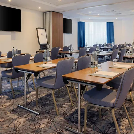 Doubletree By Hilton London Angel Kings Cross-3